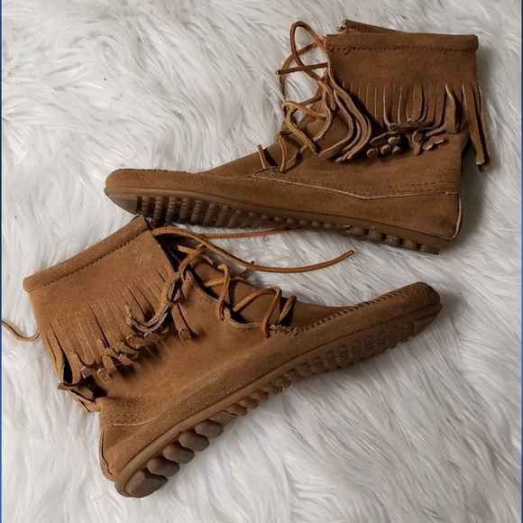 Minnetonka Shoes - Minnetonka